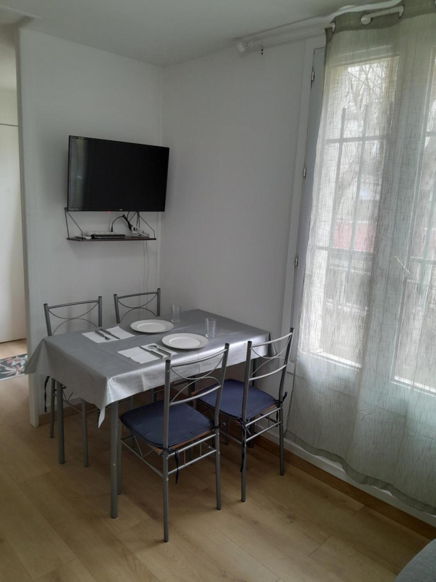 Bel Appartement A Deux Pas De Paris Сент-Уан Экстерьер фото